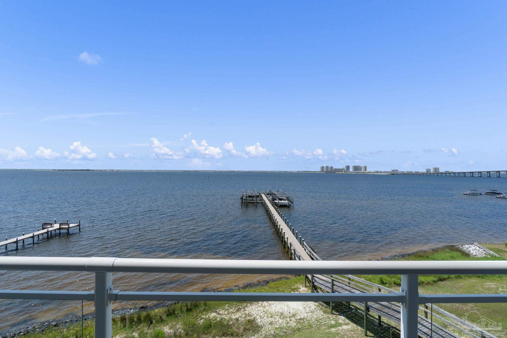 Property Photo: 8747 Navarre Pkwy 402 FL 32566