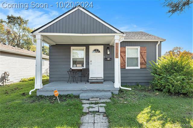 Property Photo:  13754 Knox Avenue  MI 48089 