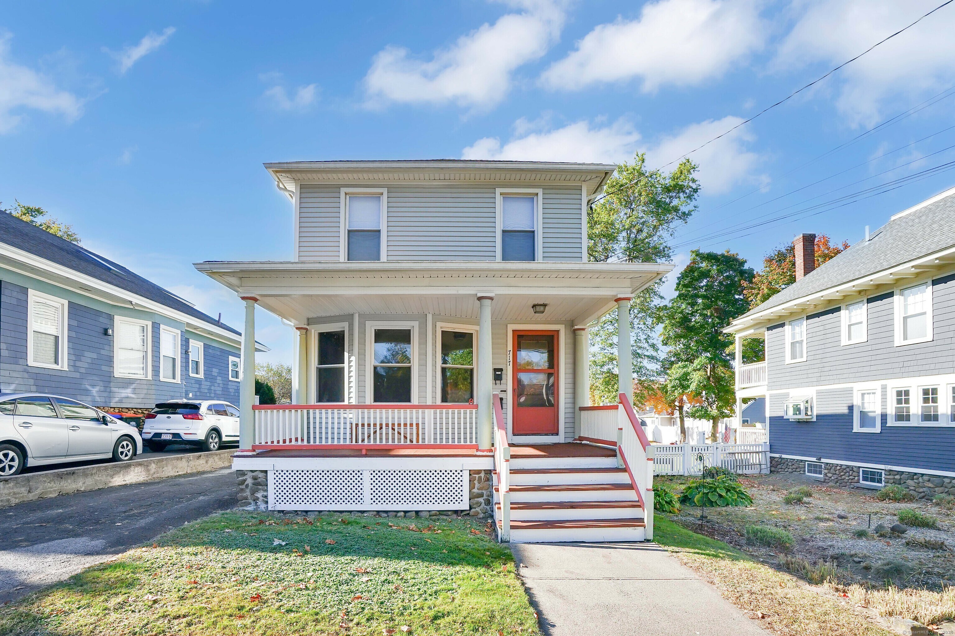 Property Photo:  717 Center Street  CT 06492 