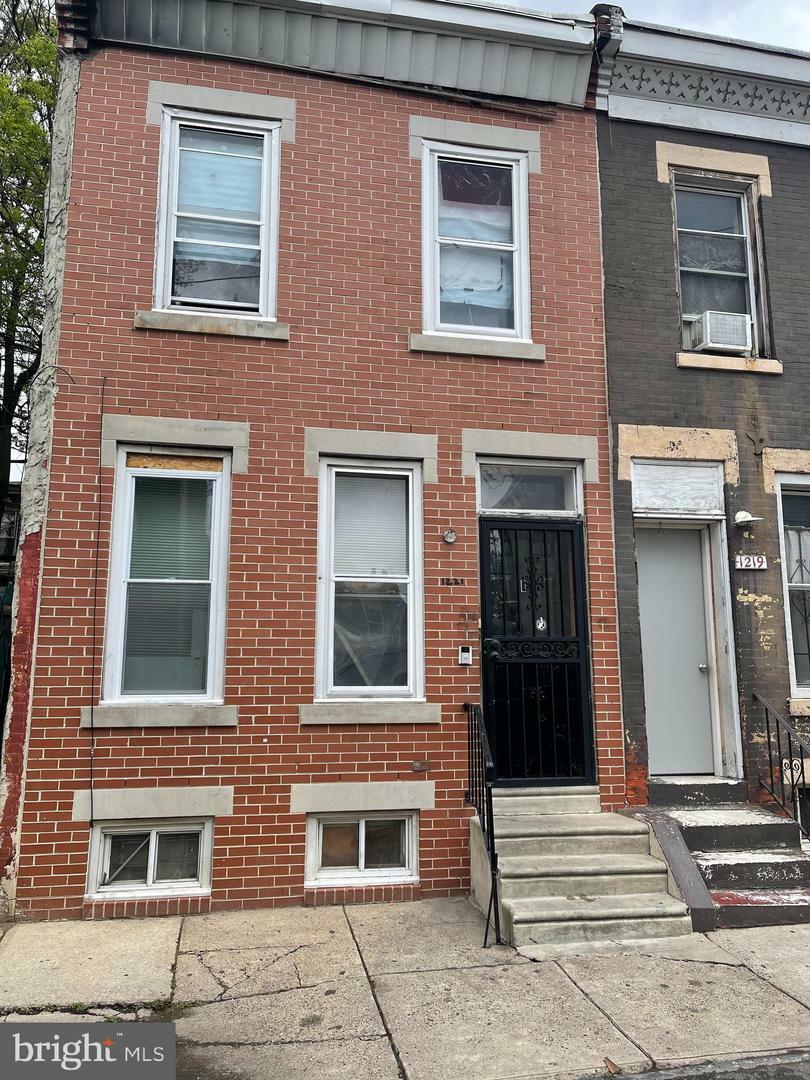 1221 W Harold Street  Philadelphia PA 19133 photo