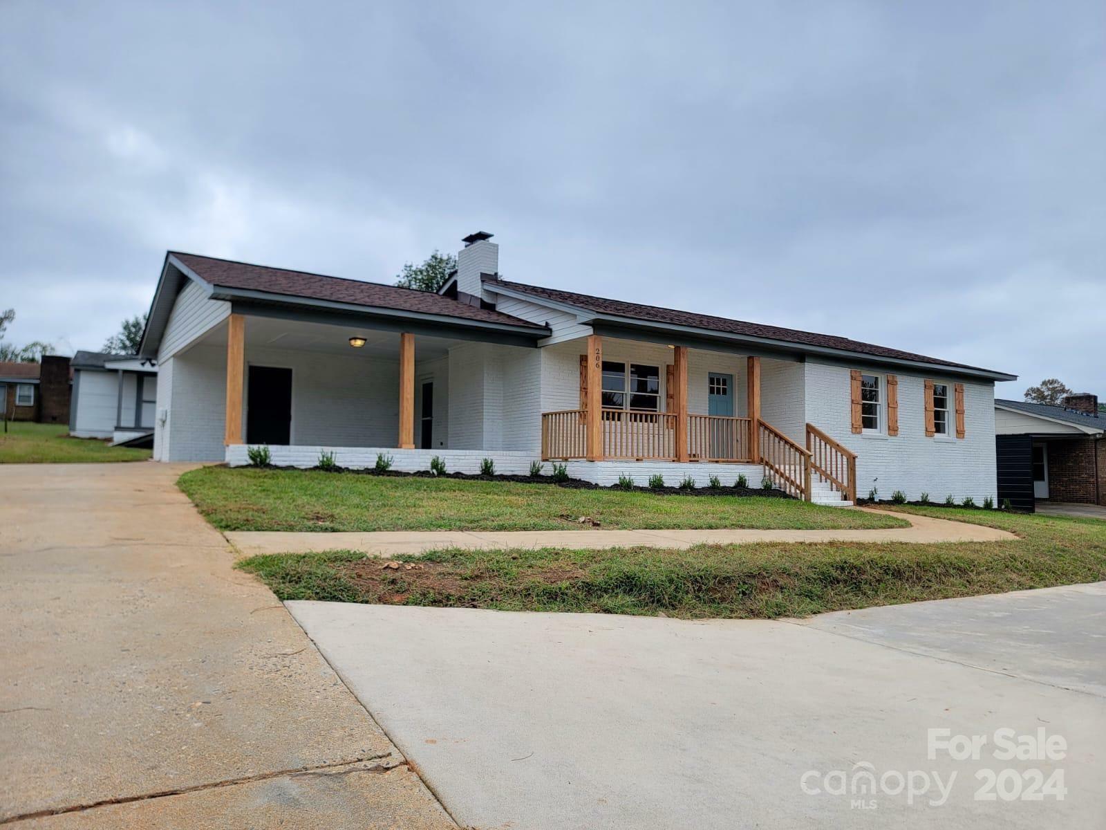 Property Photo: 206 Merit Drive NC 28150