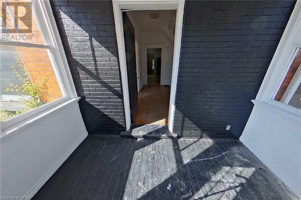 Property Photo:  170 Erie Street  ON N5A 2M7 