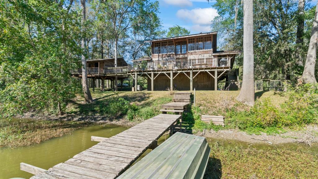 Property Photo:  286 County Road 2866  TX 77327 