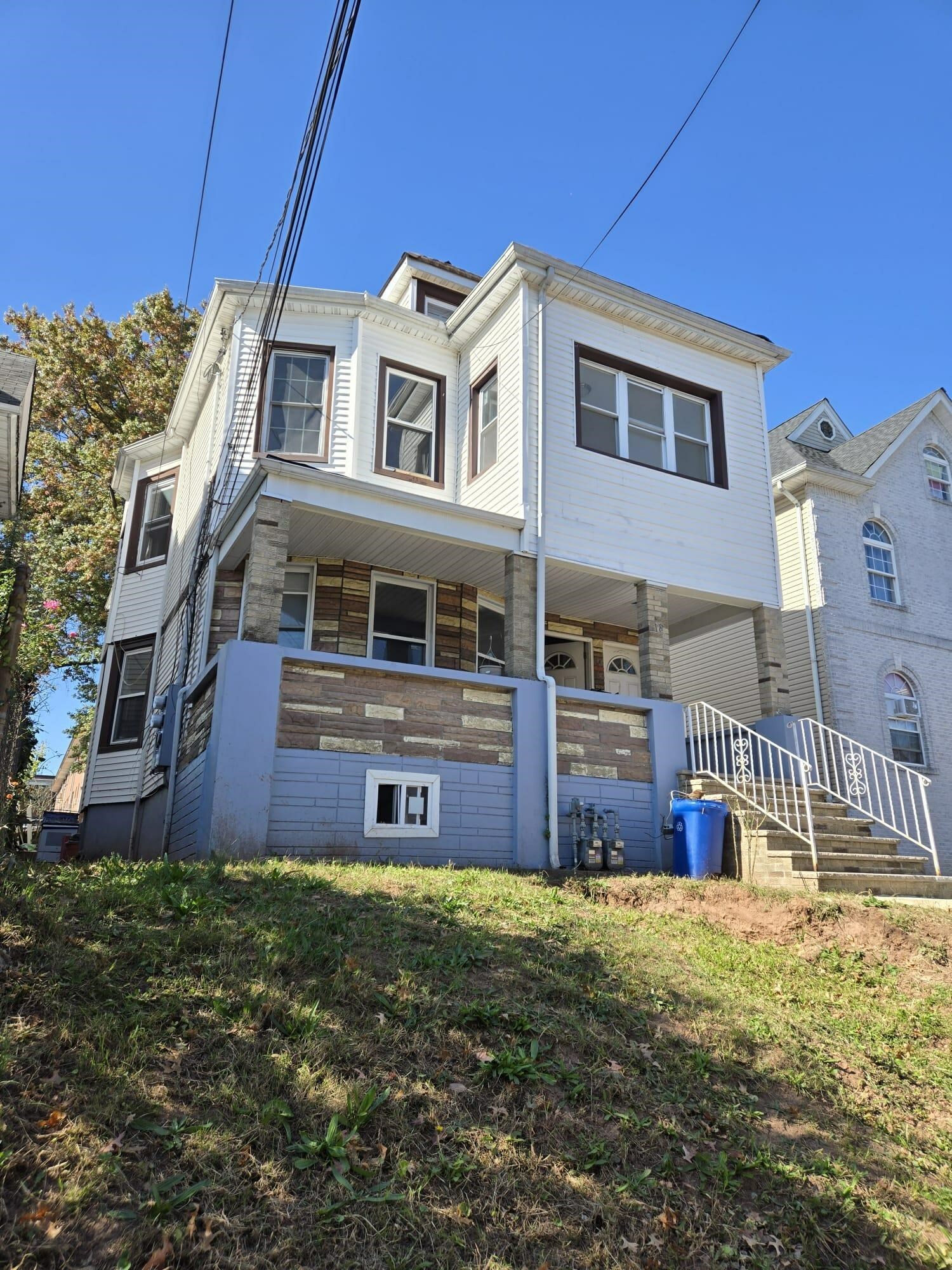 Property Photo:  18 Lowden St  NJ 07208 