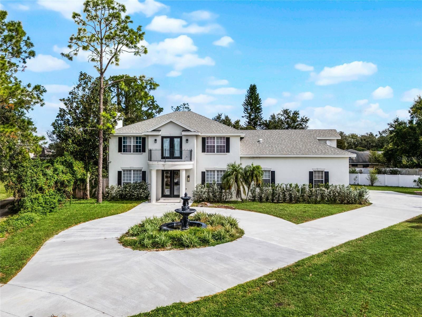 Property Photo:  8400 Sand Lake Shores Court  FL 32836 