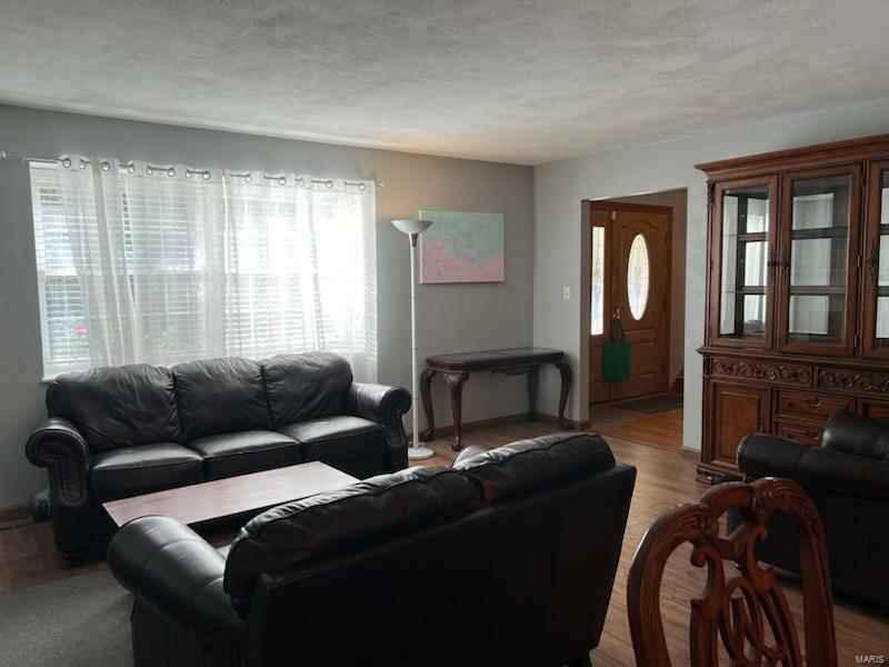 Property Photo:  6305 Erie Station Road  IL 62223 