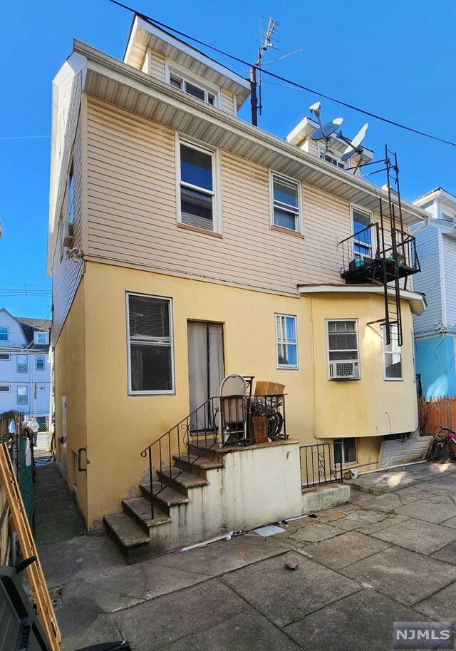 Property Photo:  261-263 Woodside Avenue  NJ 07104 