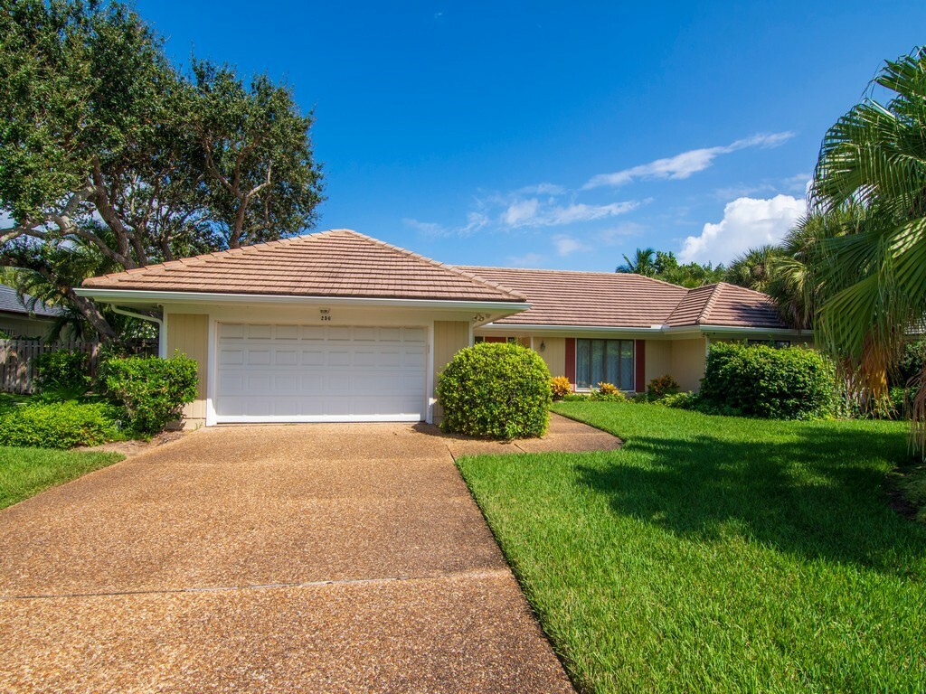 Property Photo:  256 Egret Lane  FL 32963 