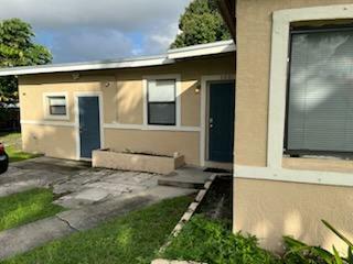 Property Photo:  3201 Glendale Boulevard Efficiency  FL 33312 