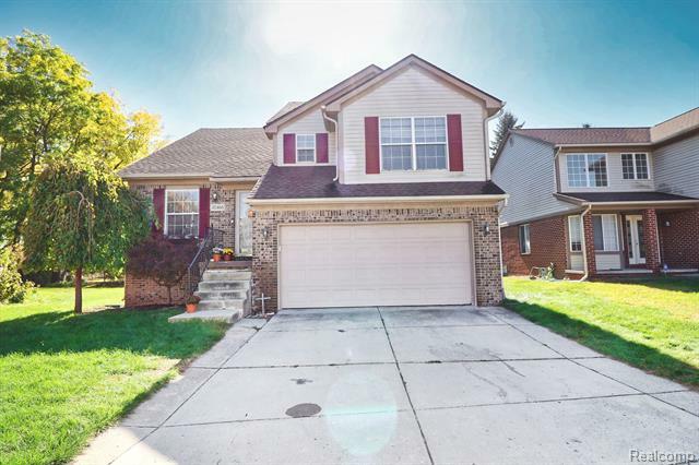 37305 Blake Drive  Livonia MI 48150 photo