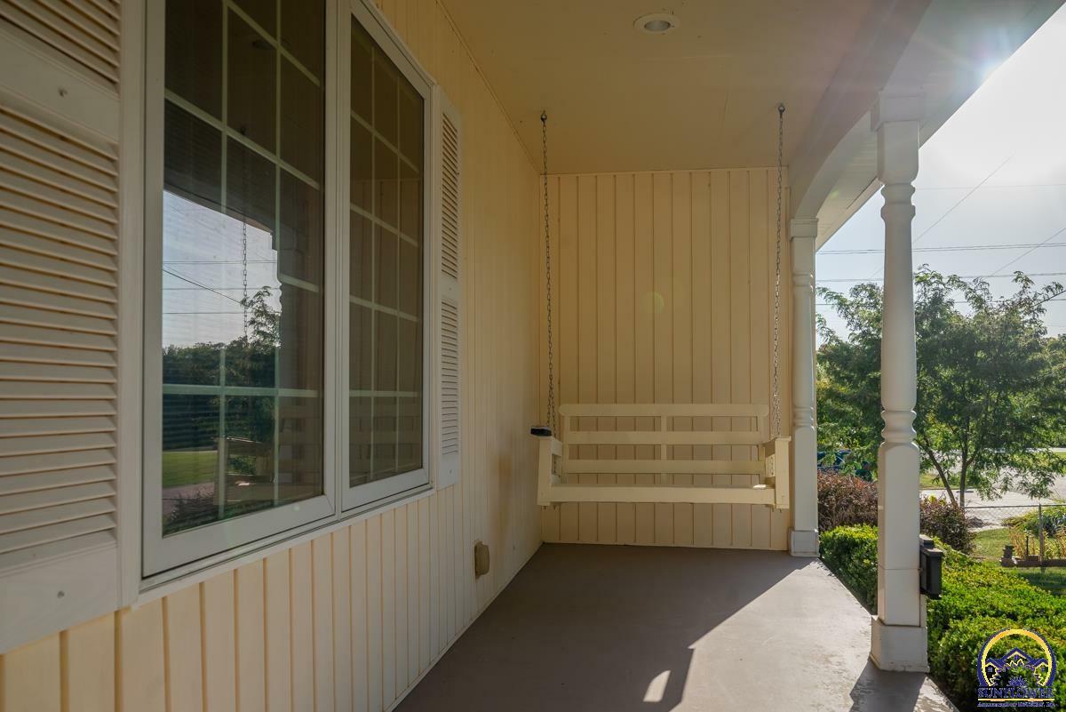 Property Photo:  2740 SE Mars Ter  KS 66605 