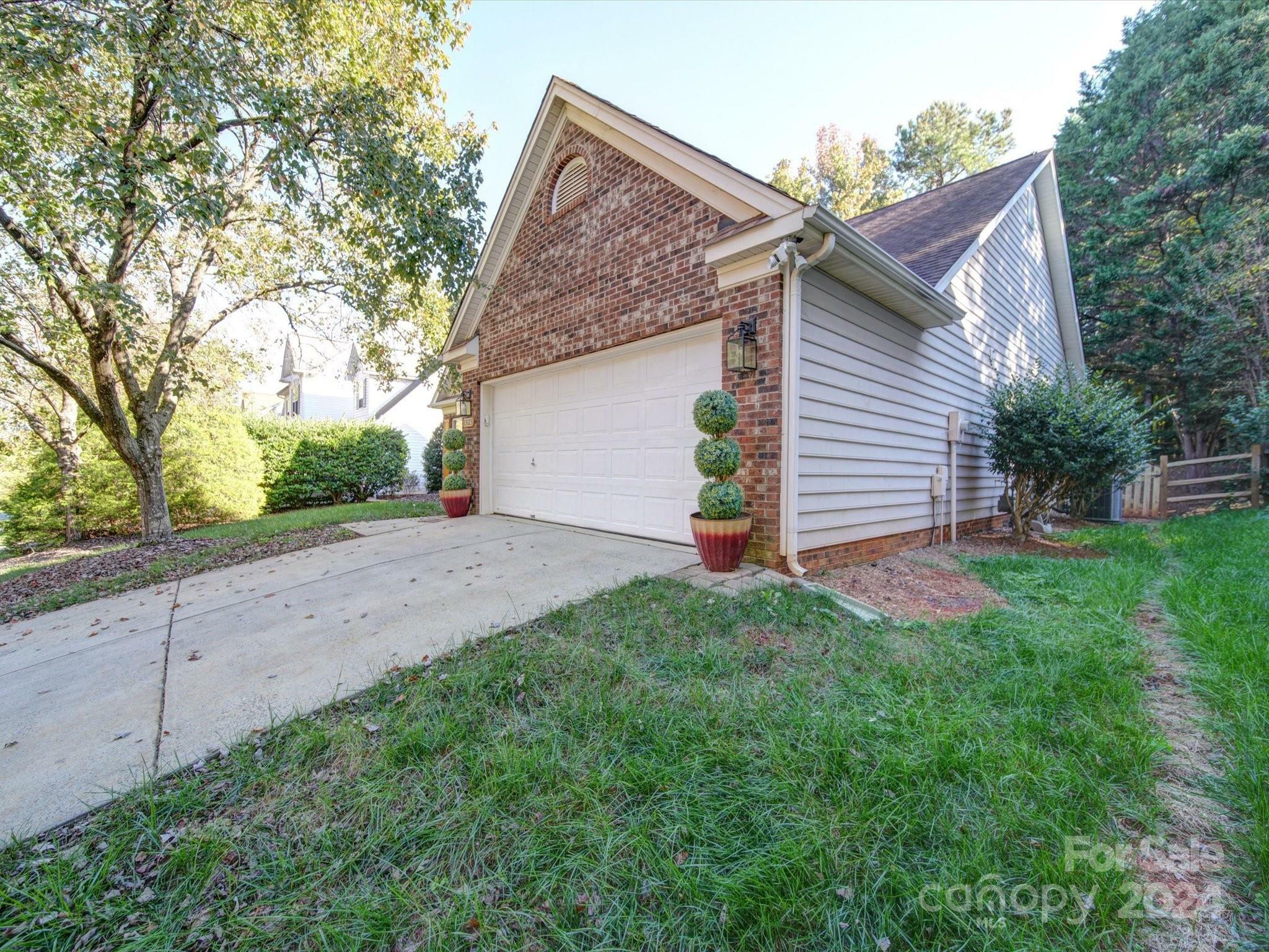 Property Photo:  13123 Asheford Woods Lane  NC 28278 