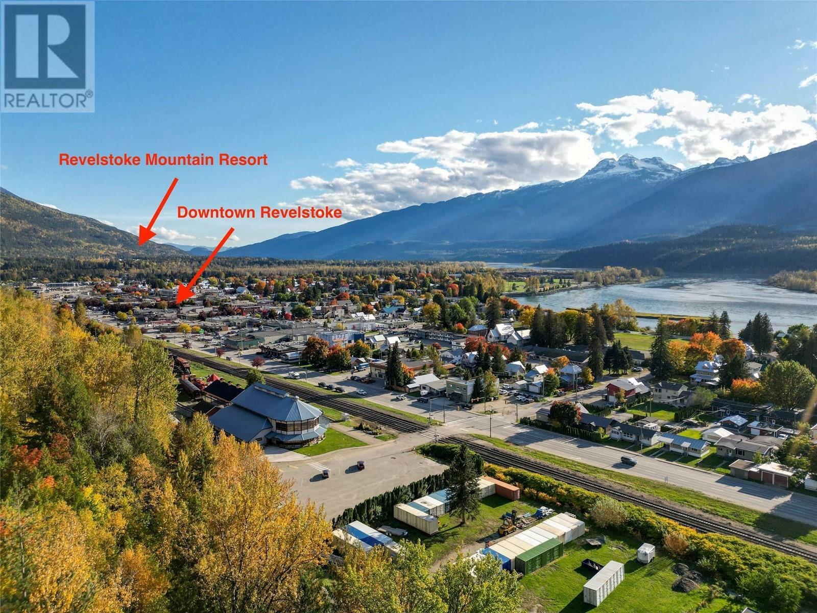 902 Farrell Road  Revelstoke BC V0E 2S0 photo