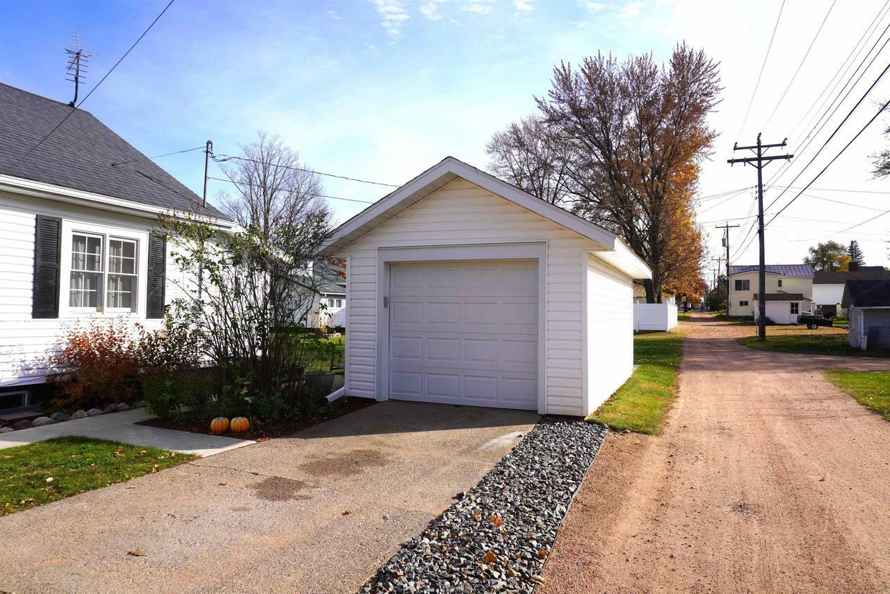 Property Photo:  707 North Mill Street  WI 54452 