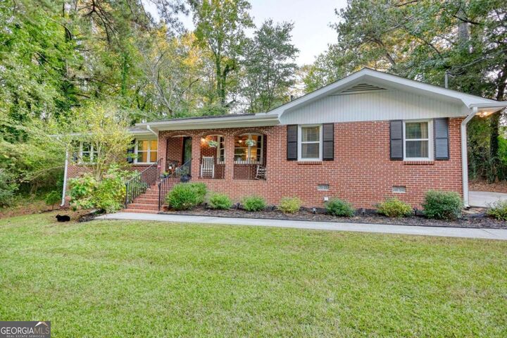 9117 Lakeview Drive SW  Covington GA 30014 photo