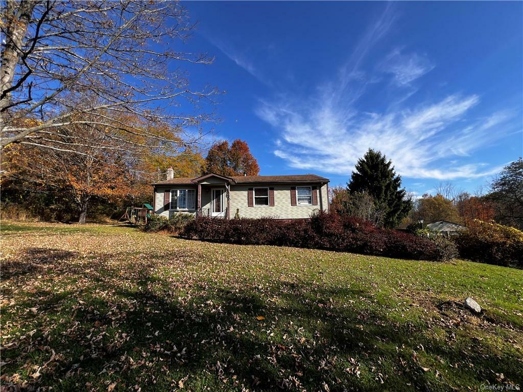 Property Photo:  142 Maple Lane  NY 10963 