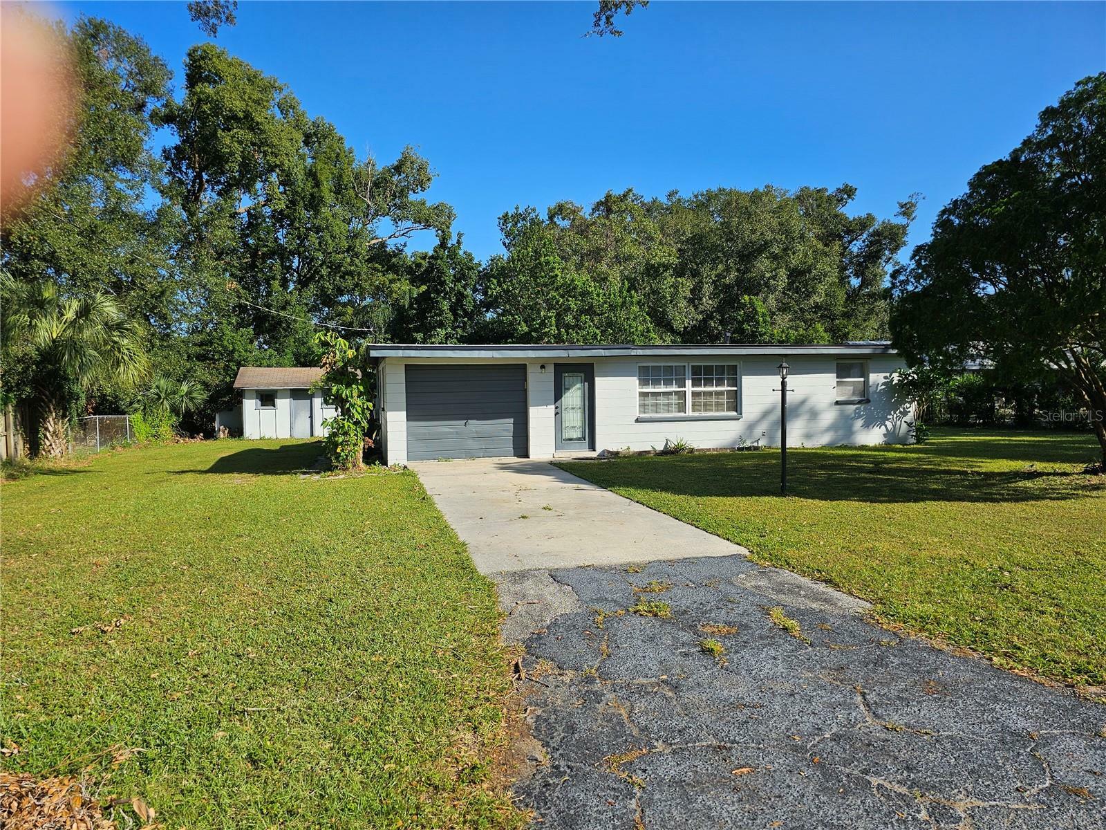 Property Photo:  1008 Orangewalk Drive  FL 33511 