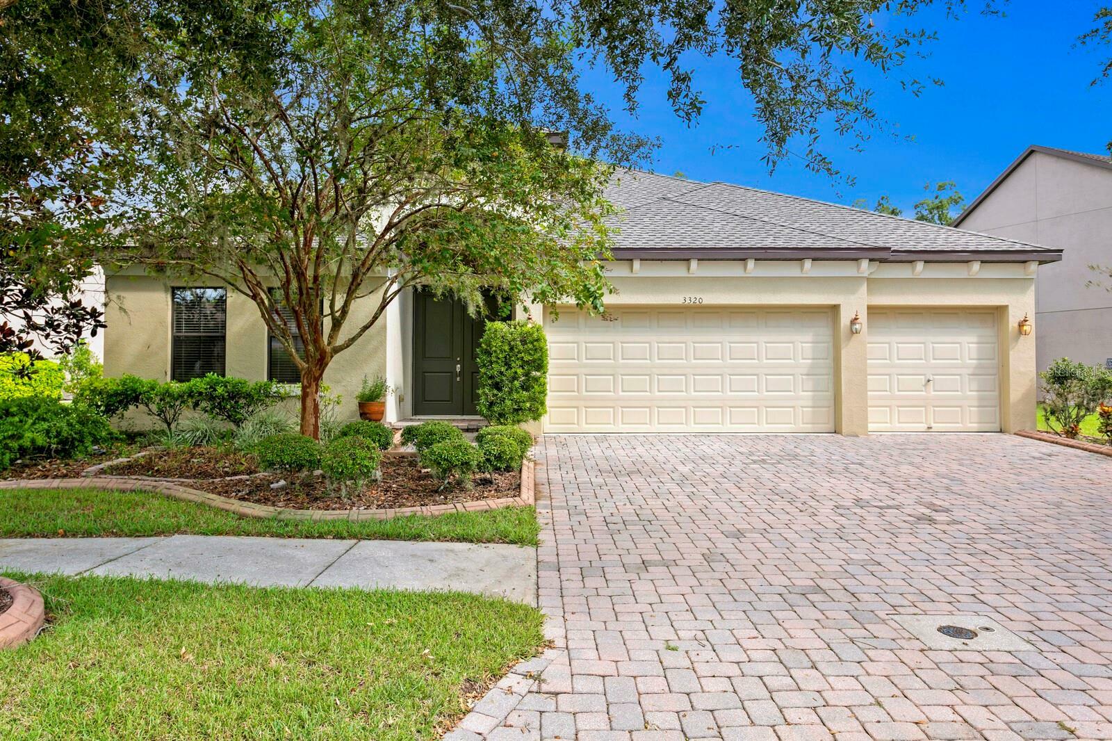 Property Photo:  3320 Majestic View Drive  FL 33558 