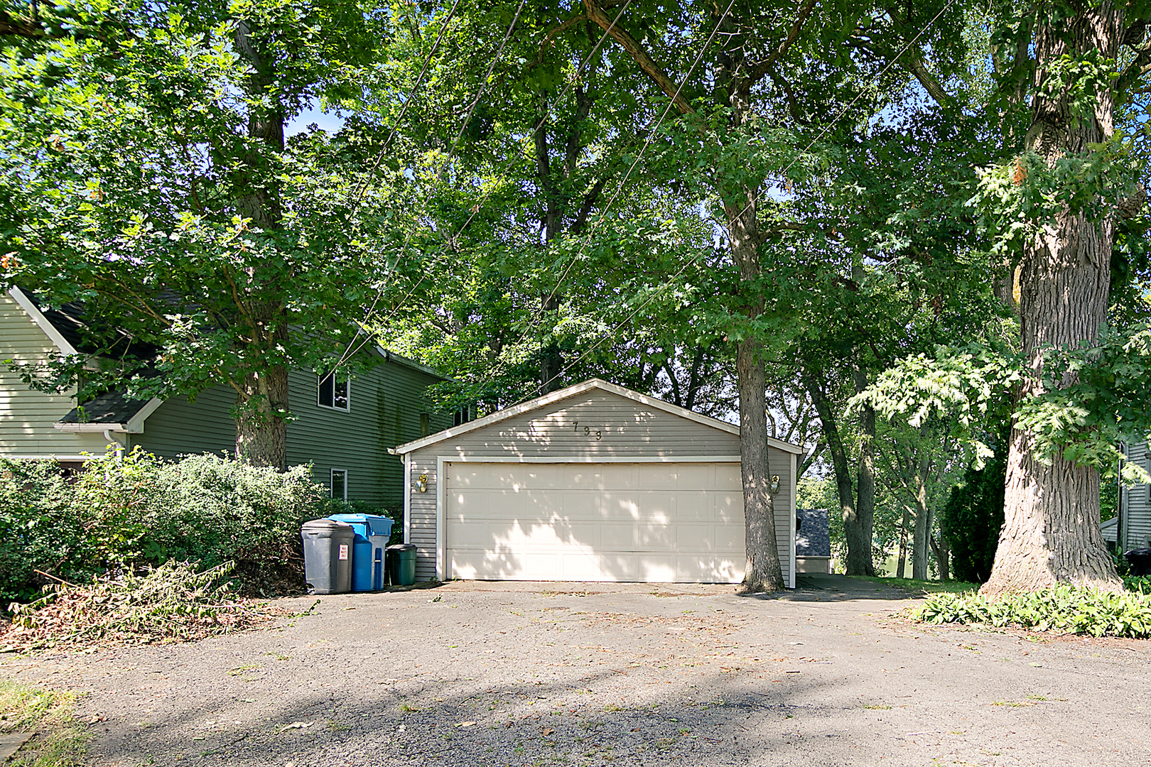 Property Photo:  799 N River Drive  IL 60901 