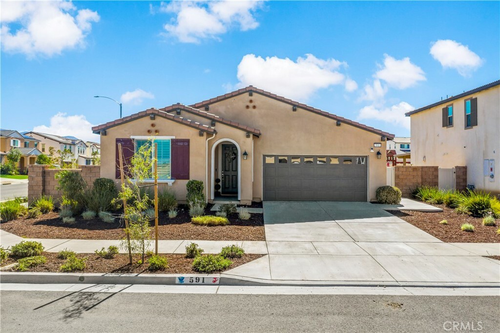 591 Heathers Street  Hemet CA 92543 photo