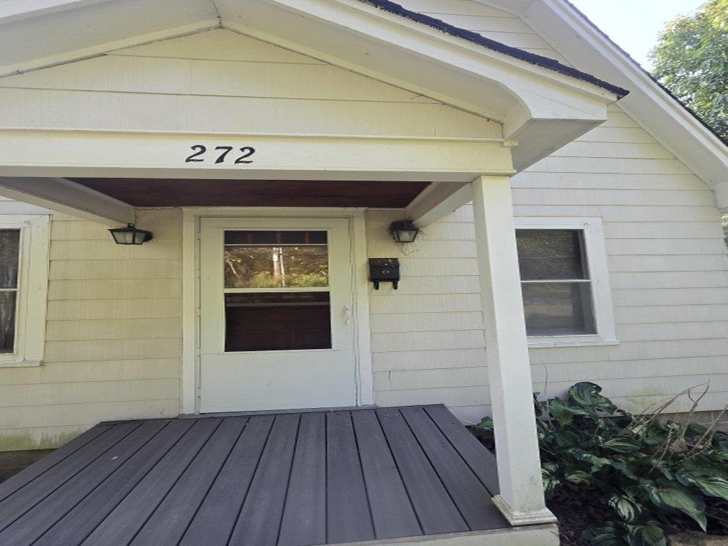 Property Photo:  272 Ethan Allen Parkway  VT 05408 