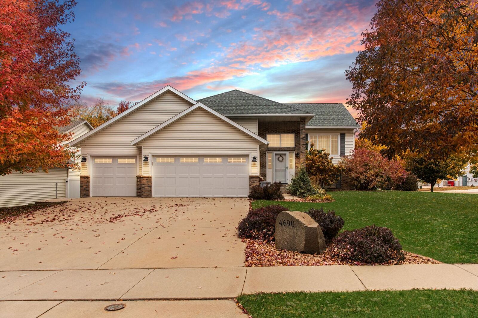 Property Photo:  4690 White Pine Drive NW  MN 55901 