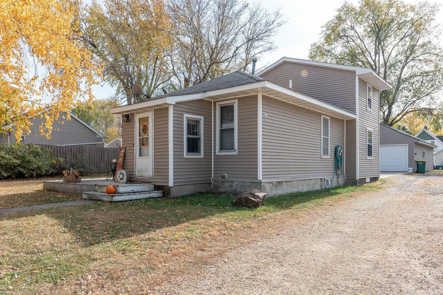 Property Photo:  515 W 2nd Street  MN 56048 