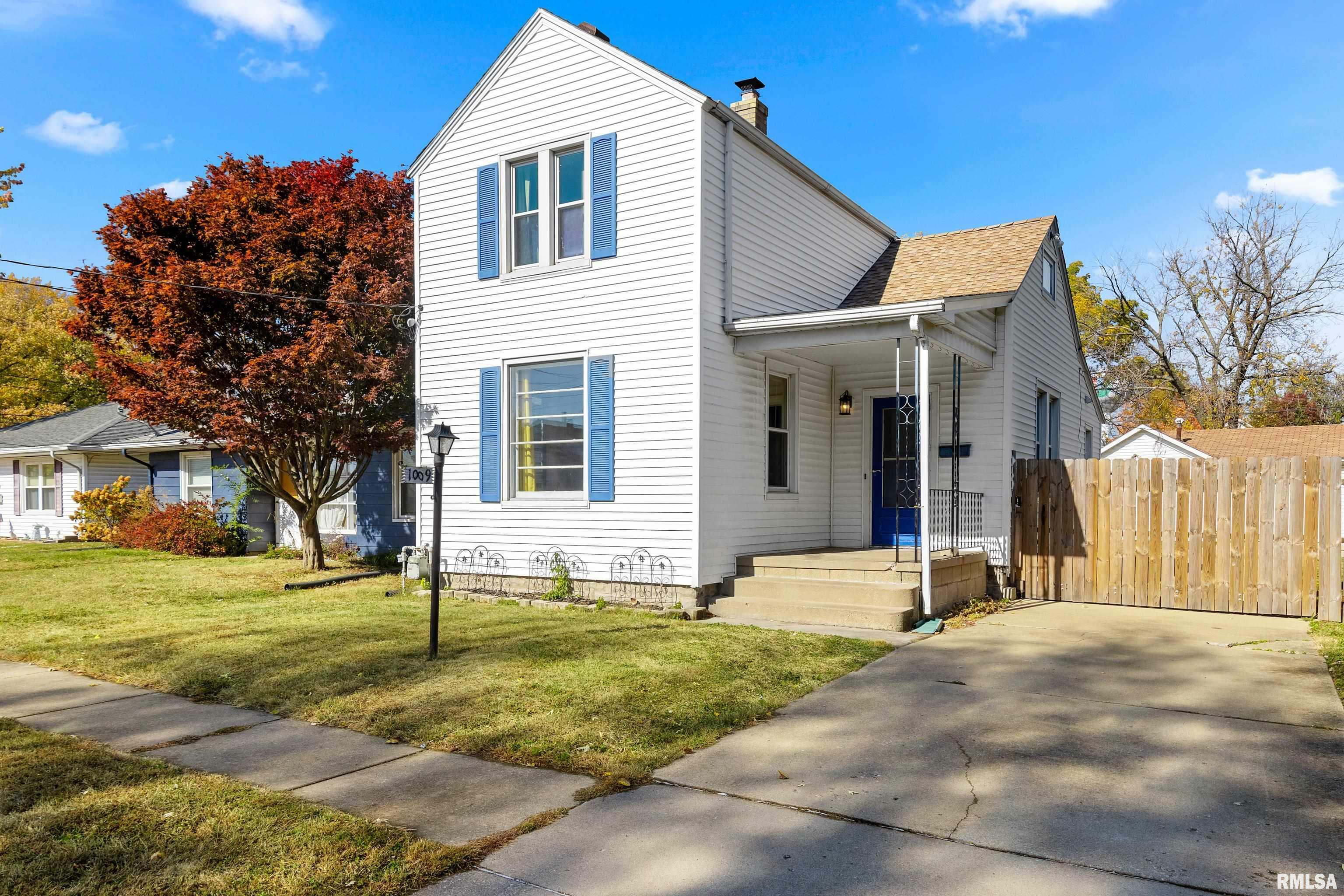 Property Photo:  1009 E Sciota Avenue  IL 61616 