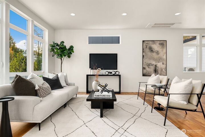 Property Photo:  4910 S Alaska Street  WA 98118 