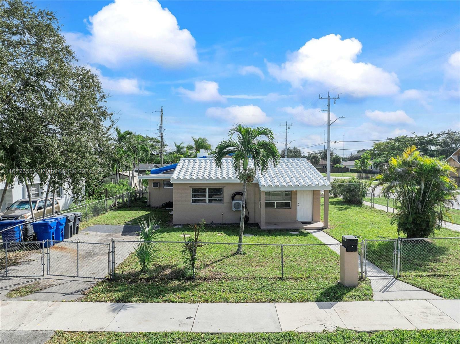 5666 Mayo St  Hollywood FL 33023 photo