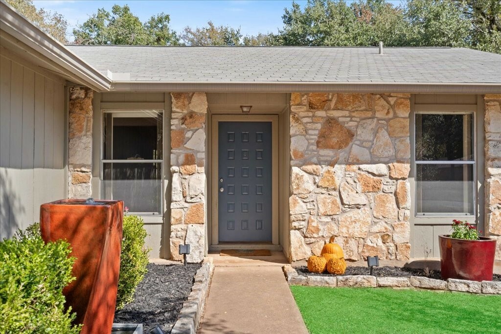 12229 Forsythe Drive  Austin TX 78759 photo