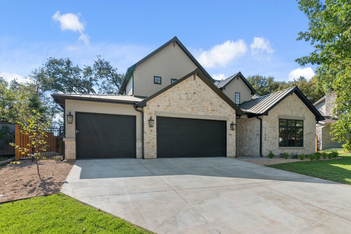 2009 Apricot Glen Drive  Austin TX 78746 photo