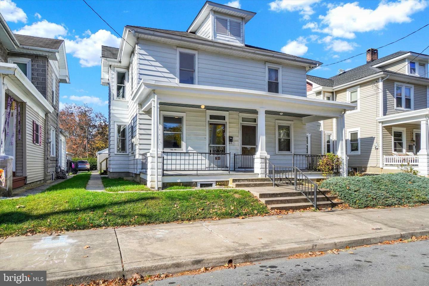 Property Photo:  314 W Sunset Avenue  PA 17522 