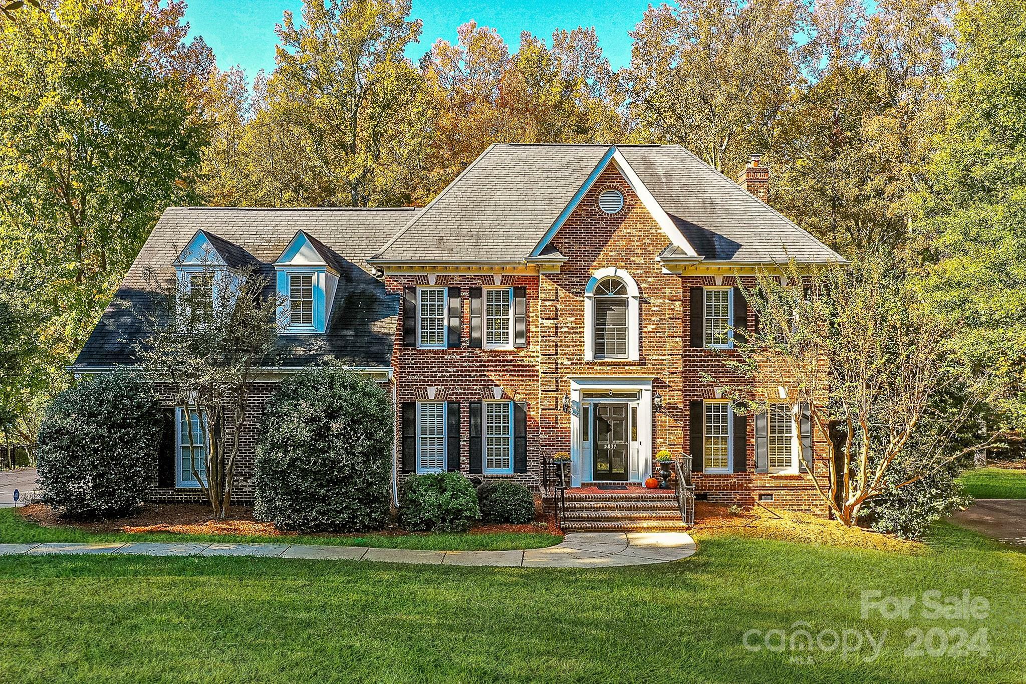 5837 Providence Glen Road  Charlotte NC 28270 photo