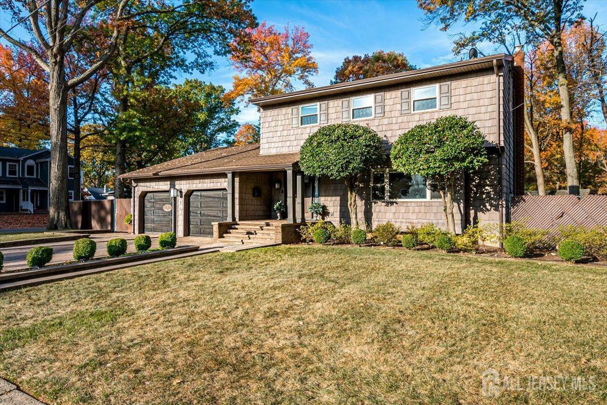 Property Photo:  7 Headley Place  NJ 08830 