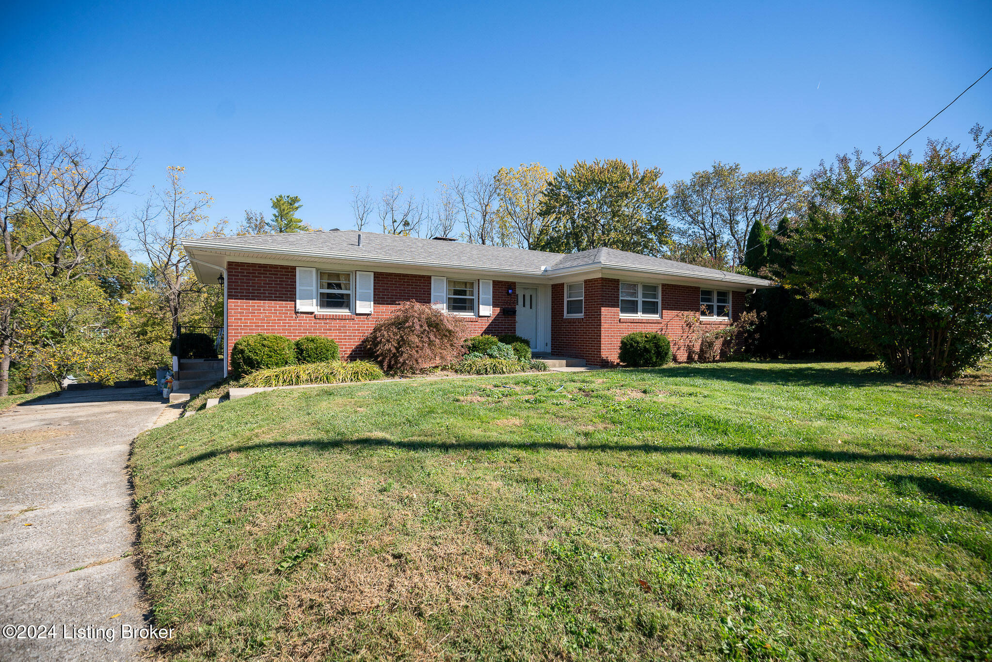 Property Photo:  6009 Bolo Ct  KY 40219 