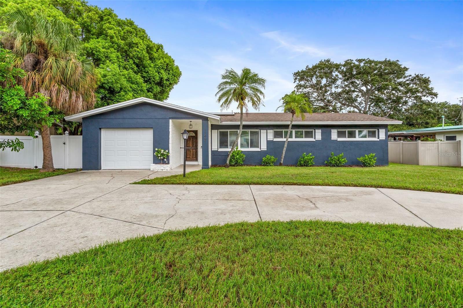 Property Photo:  11491 86th Avenue  FL 33772 