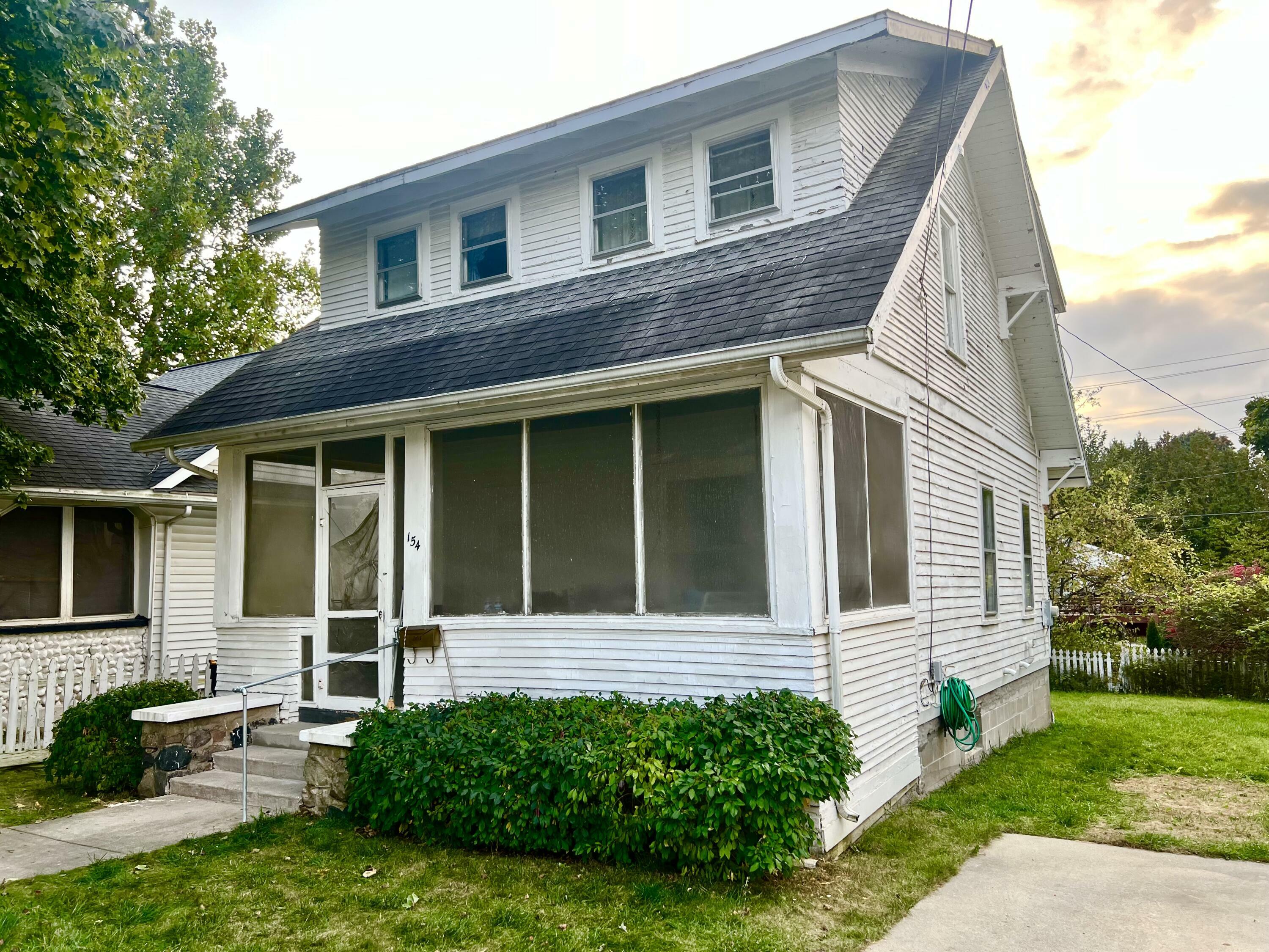 Property Photo:  154 S Manning Street  MI 49242 