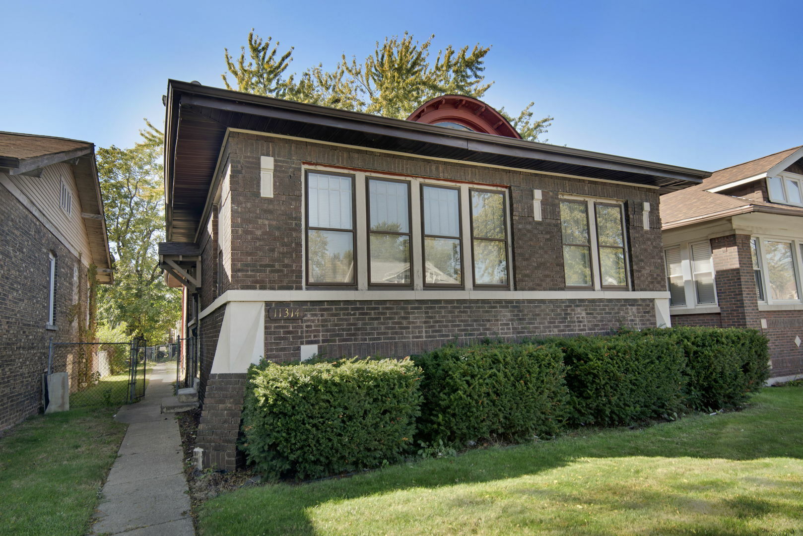 Property Photo:  11314 S Wallace Street  IL 60628 