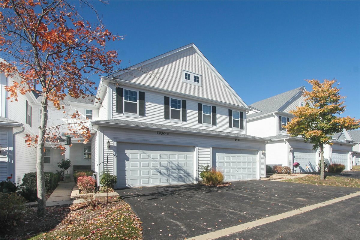 Property Photo: 2930 Glacier Way D IL 60084
