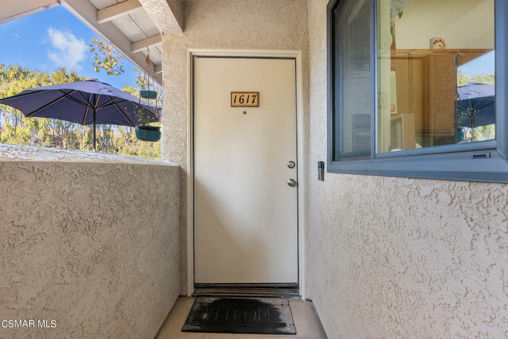 Property Photo:  1617 Charterwood Court  CA 91362 