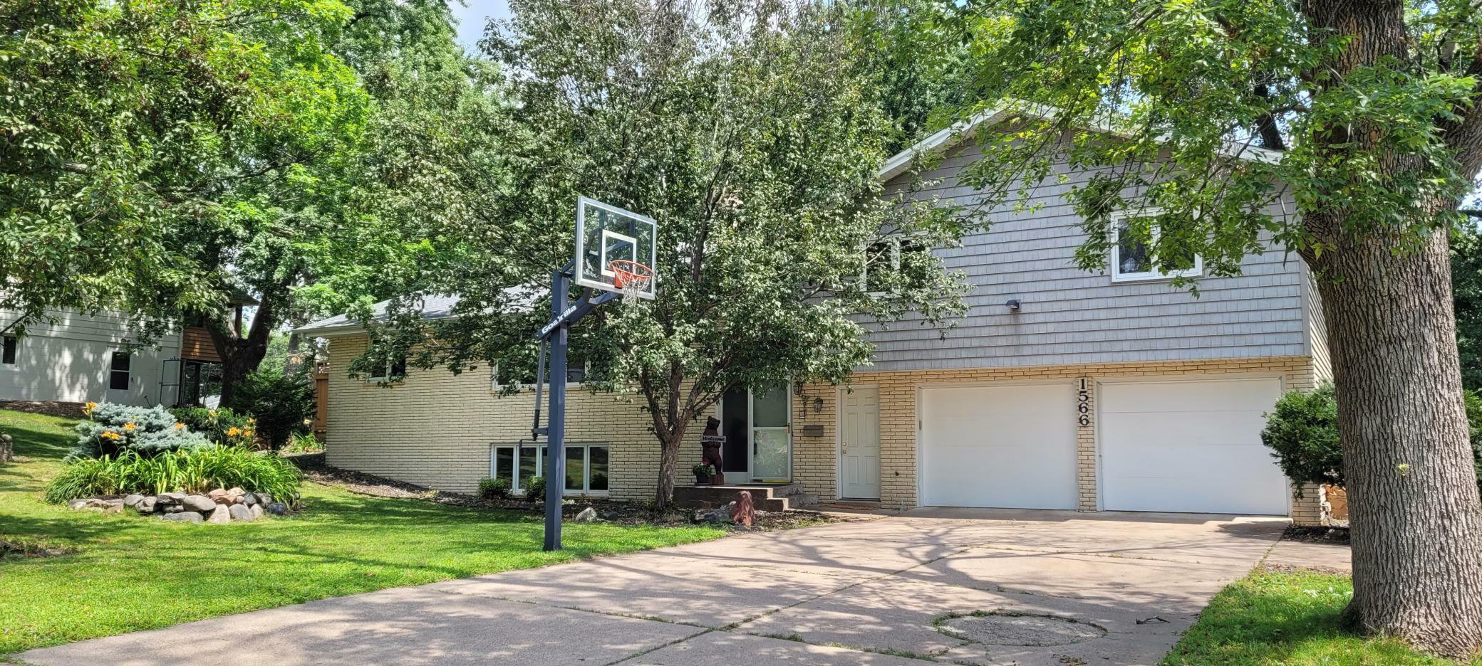 Property Photo:  1566 Rhode Island Avenue N  MN 55427 