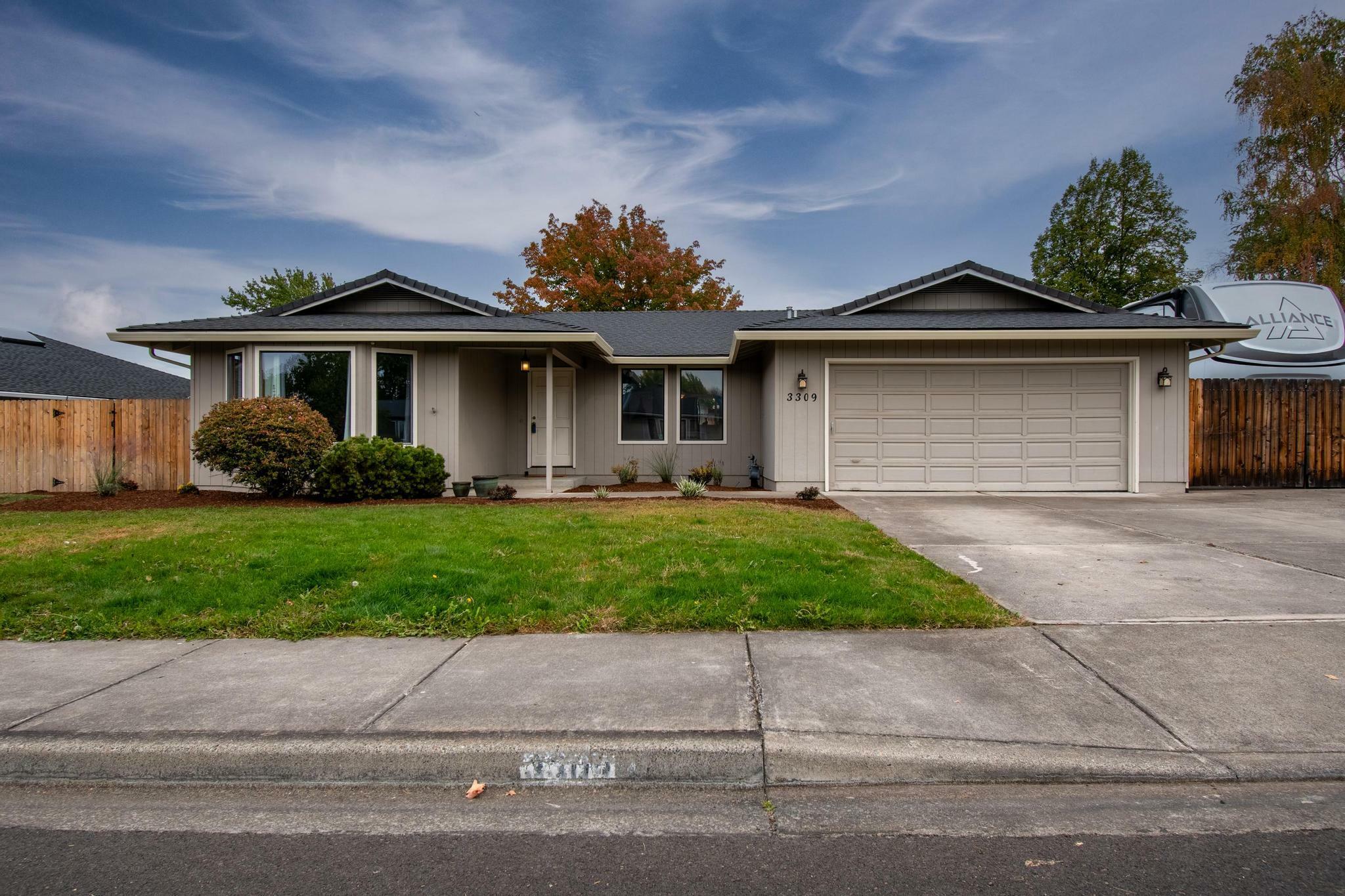 3309 Bryson Way  Medford OR 97504 photo