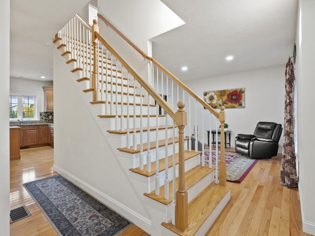 Property Photo:  5 Aspen Lane  MA 01720 