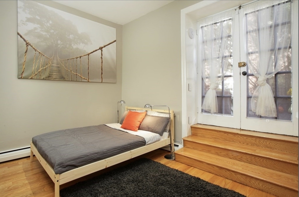 Property Photo: 201 Saint Botolph St 5 MA 02115