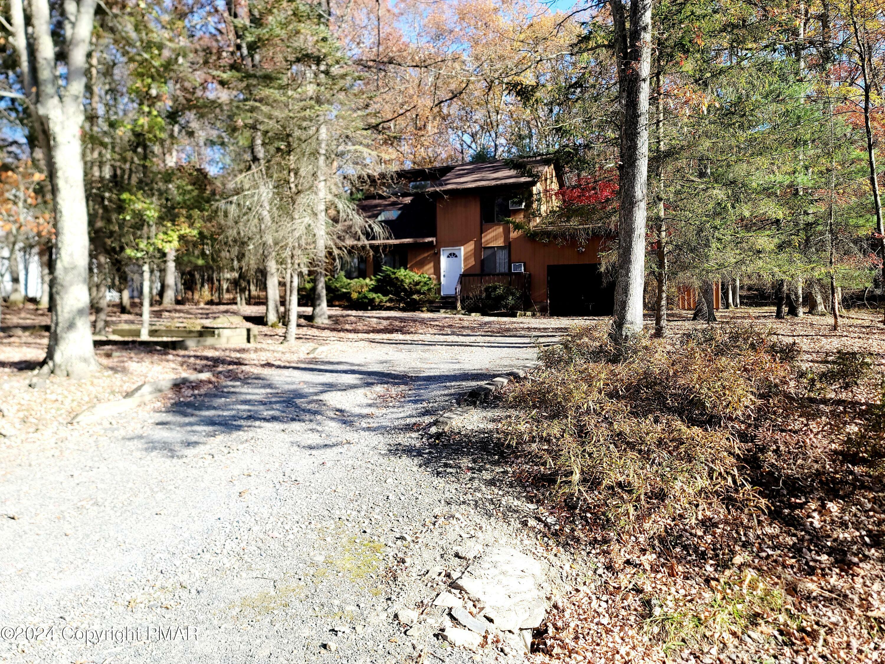 Property Photo:  227 Ravenhill Road  PA 18371 