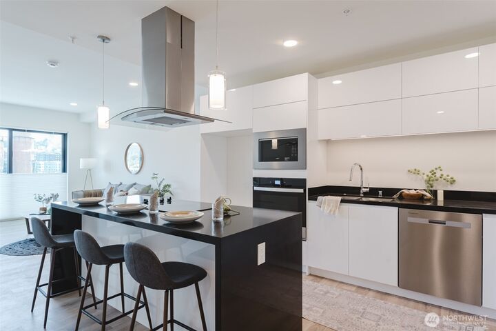 Property Photo: 1025 Granary Avenue 308 WA 98225