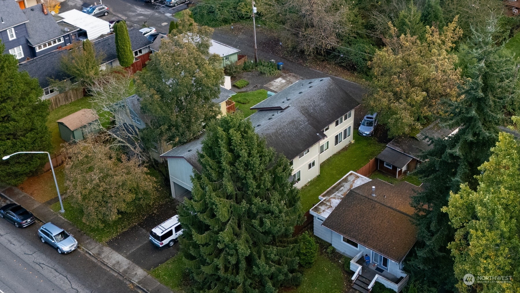 Property Photo:  1610 Lincoln Street  WA 98229 