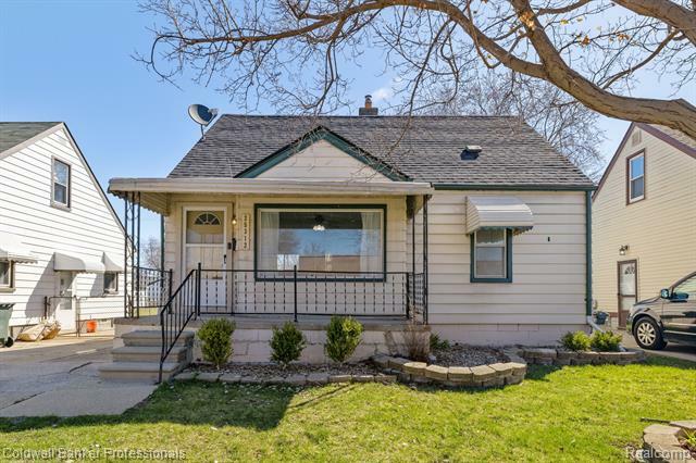 Property Photo: 25312 Winton Street MI 48081