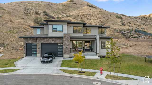 Property Photo:  1876 W Oakwood Cir  UT 84043 